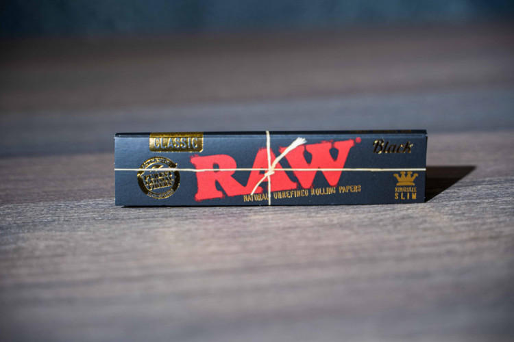 Бумажки RAW Classic Black King Size Slim
